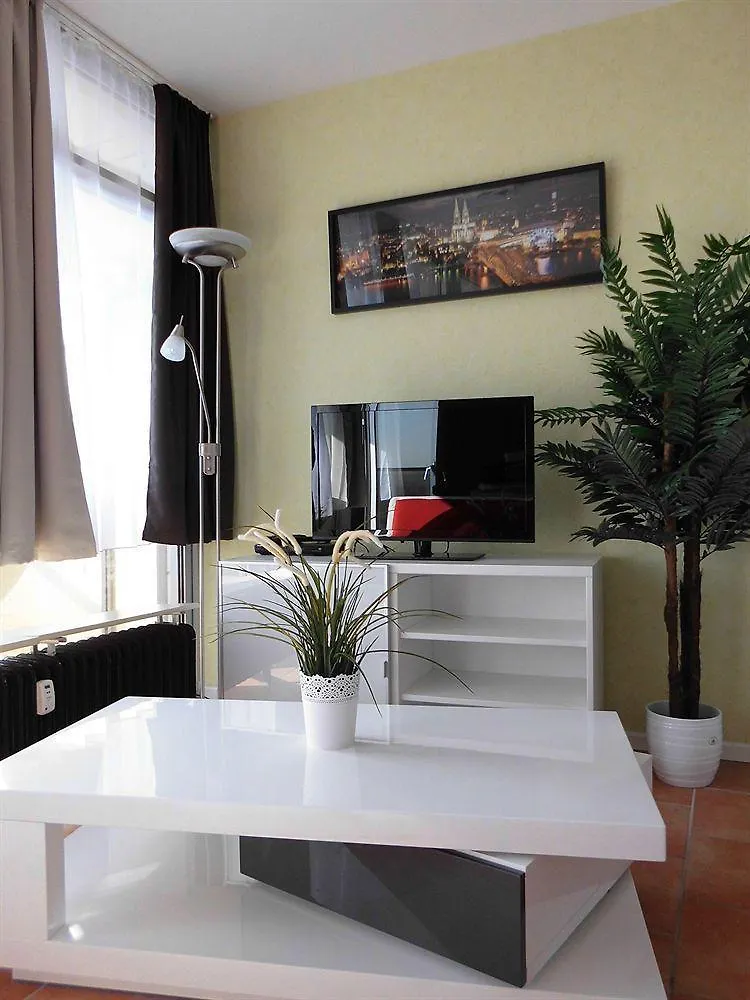 Star Apartments Cologne-Luxemburger Strasse 3*, Keulen